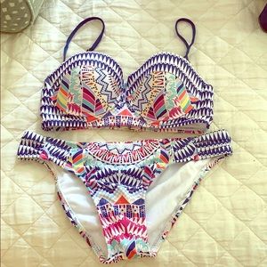 Geometric print bikini